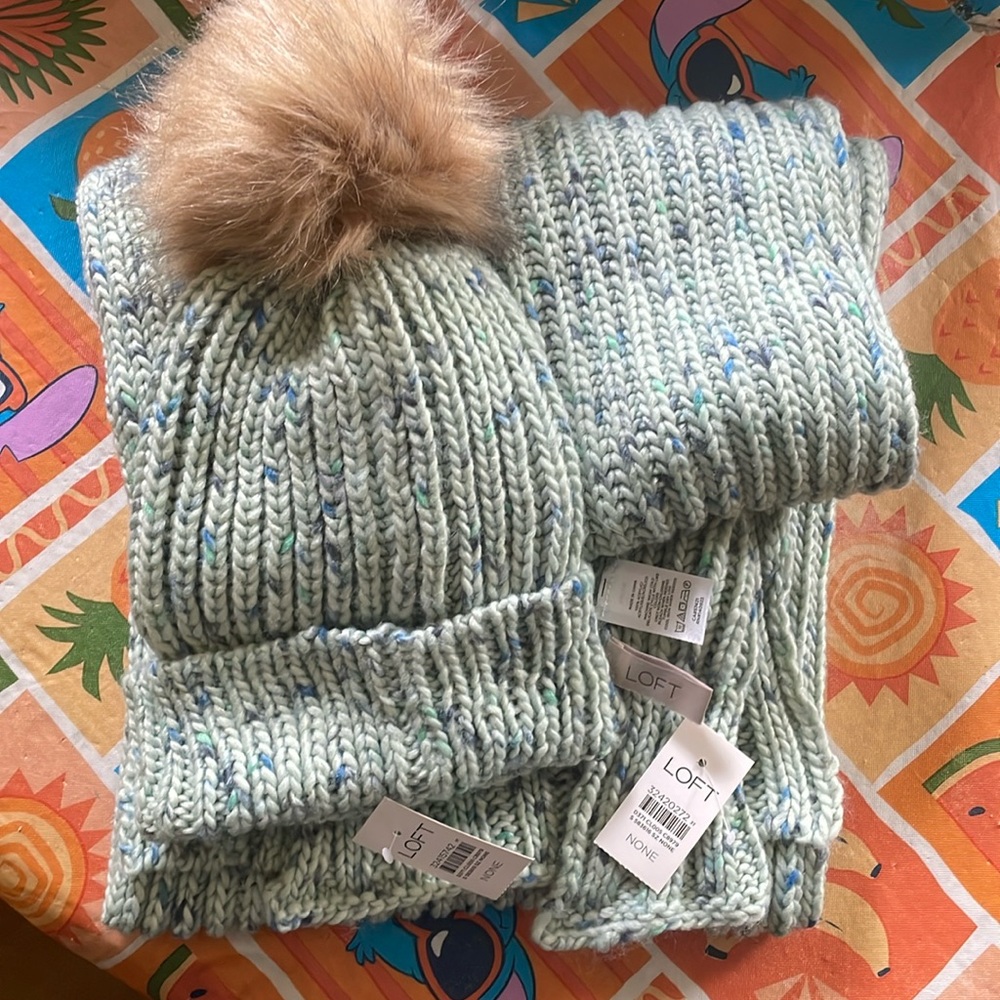 NWT LOFT Blue multicolored scarf and hat set winter